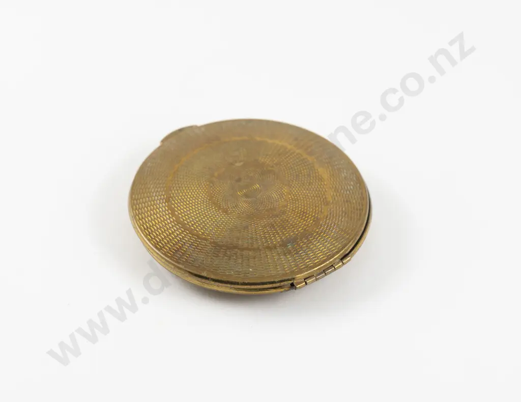1940 - 1950s Kigu of London Gold Plated Cameo Powder Compact Image 1++