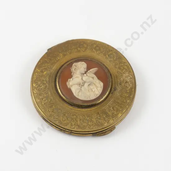 1940 - 1950s Kigu of London Gold Plated Cameo Powder Compact
