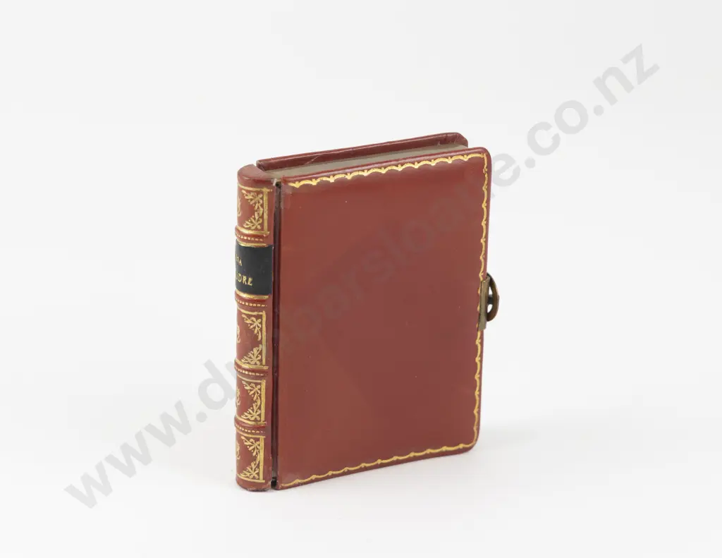 1920 - 1930s Leather 'Ma Poudre' Book Shaped Powder Compact Image 1++