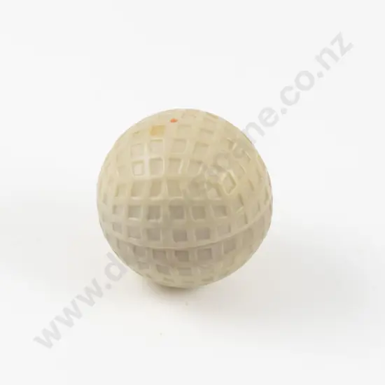 Vintage Parker Pen by Wadsworth Golf Ball Powder Compact