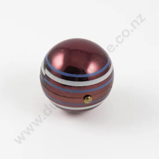 Vintage Parker Pen by Wadsworth Metallic Striped Bauble Powder Compact