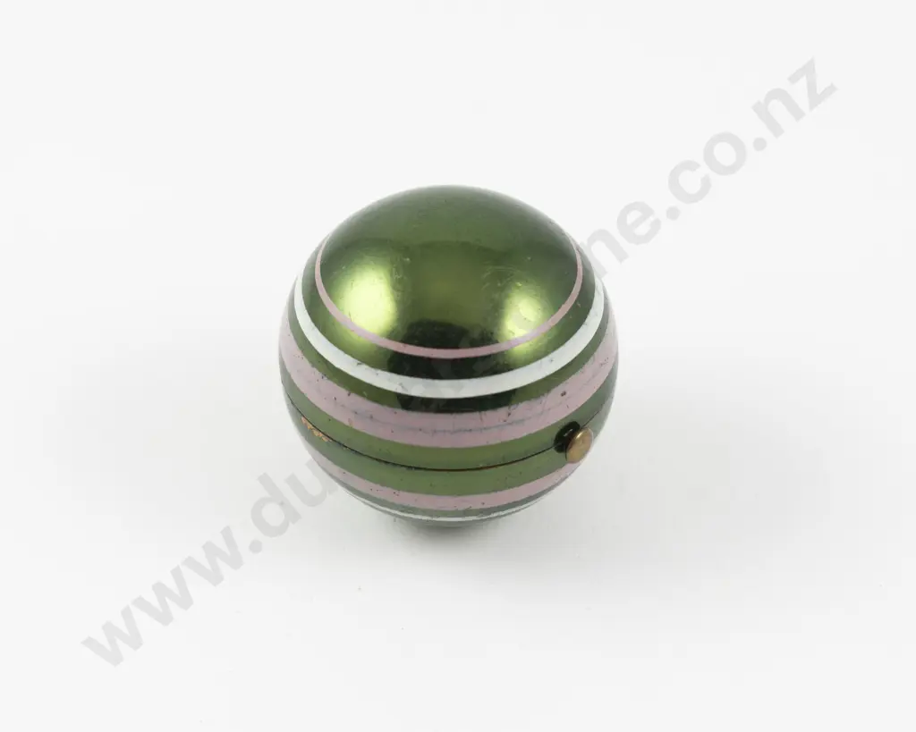 Vintage Parker Pen by Wadsworth Metallic Striped Bauble Powder Compact Image 1++