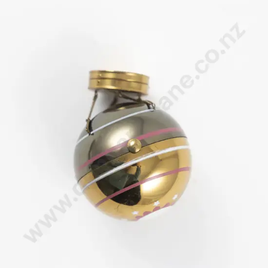 Vintage Parker Pen by Wadsworth Metallic Hot Air Ballon Bauble Powder Compact
