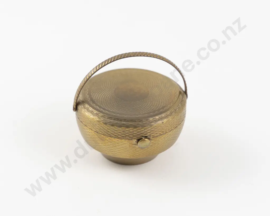 1950s Kigu of London Gold Plated Basket Powder Compact Image 1++