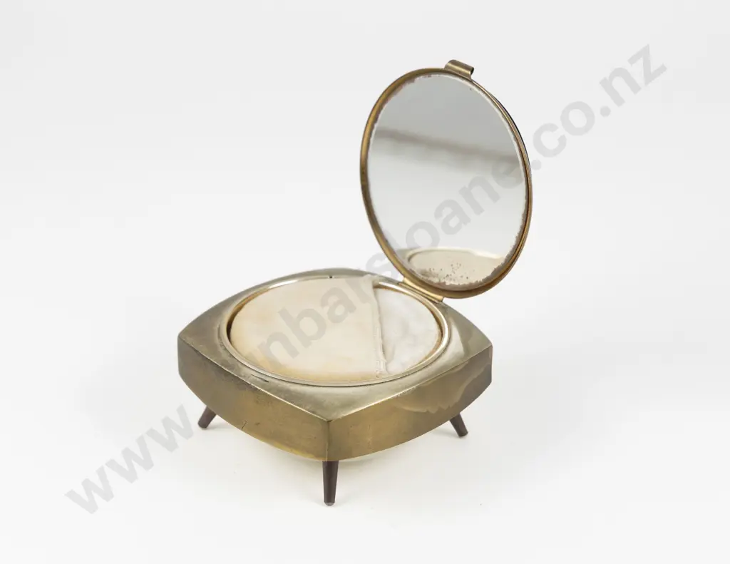 1950 - 1960s Mechanical Musical Dressing Table Powder Box Image 1++