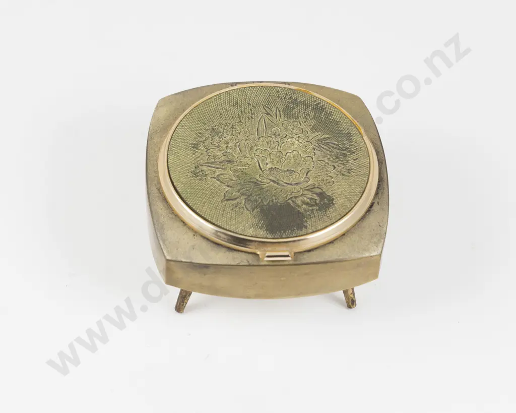 1950 - 1960s Mechanical Musical Dressing Table Powder Box Image 1++