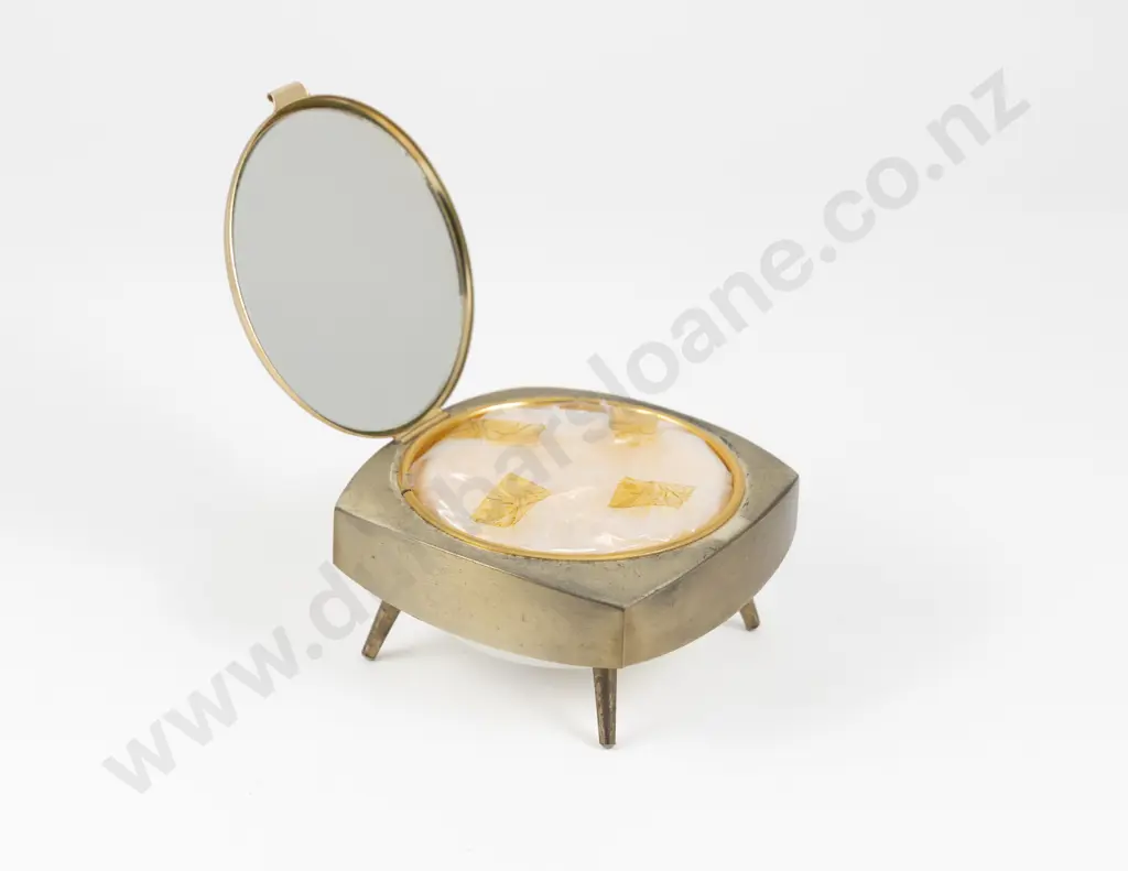 1950 - 1960s Mechanical Musical Dressing Table Powder Box Image 1++