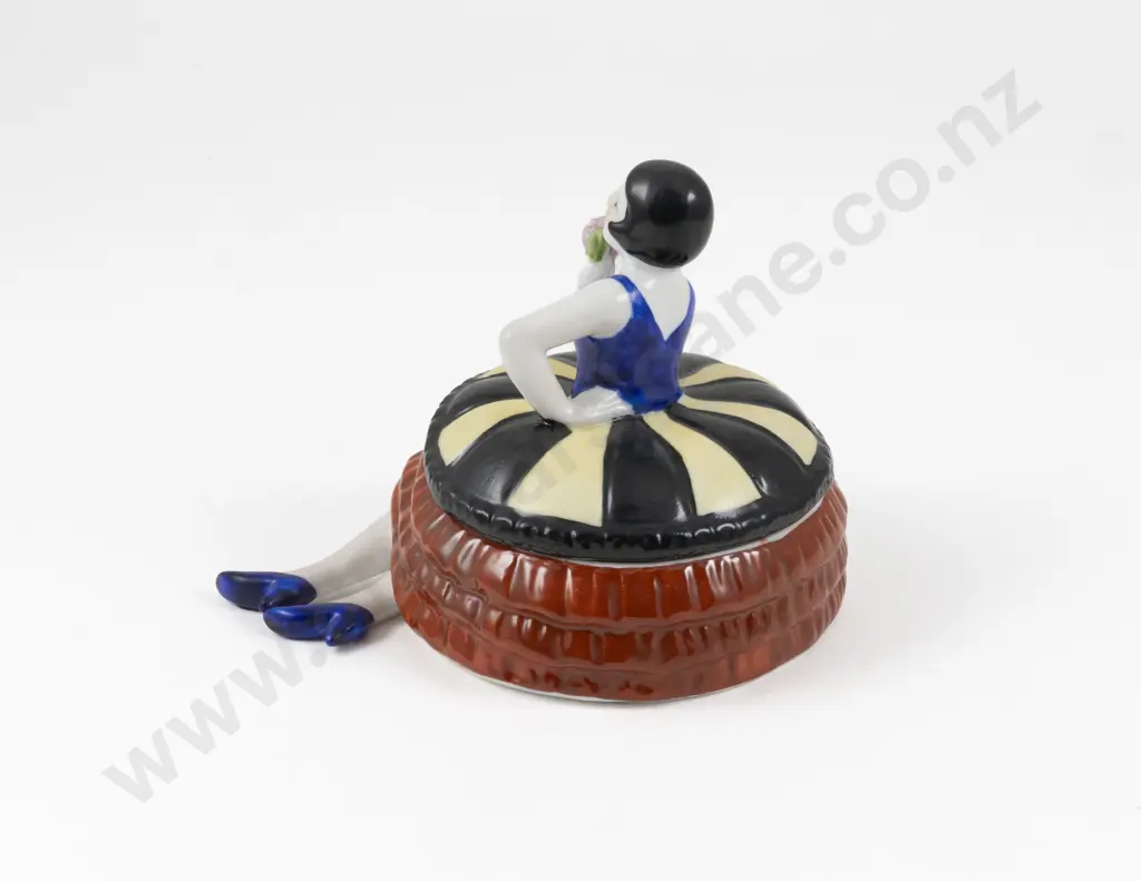 Art Deco German Porcelain Figural Half Doll Dressing Table Powder Box Image 1++