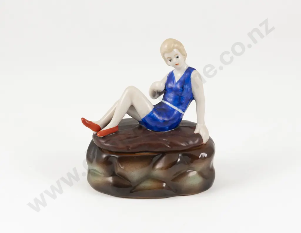 Art Deco German Porcelain Flapper Dressing Table Powder Box Image 1++