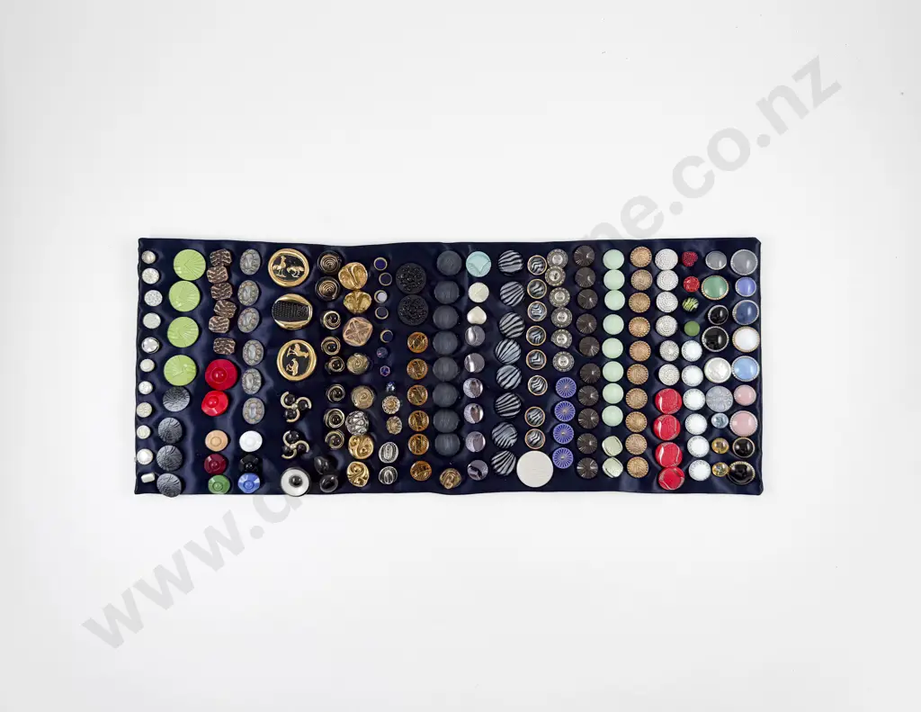 Collection Vintage Glass Buttons approximate 193 Image 1++