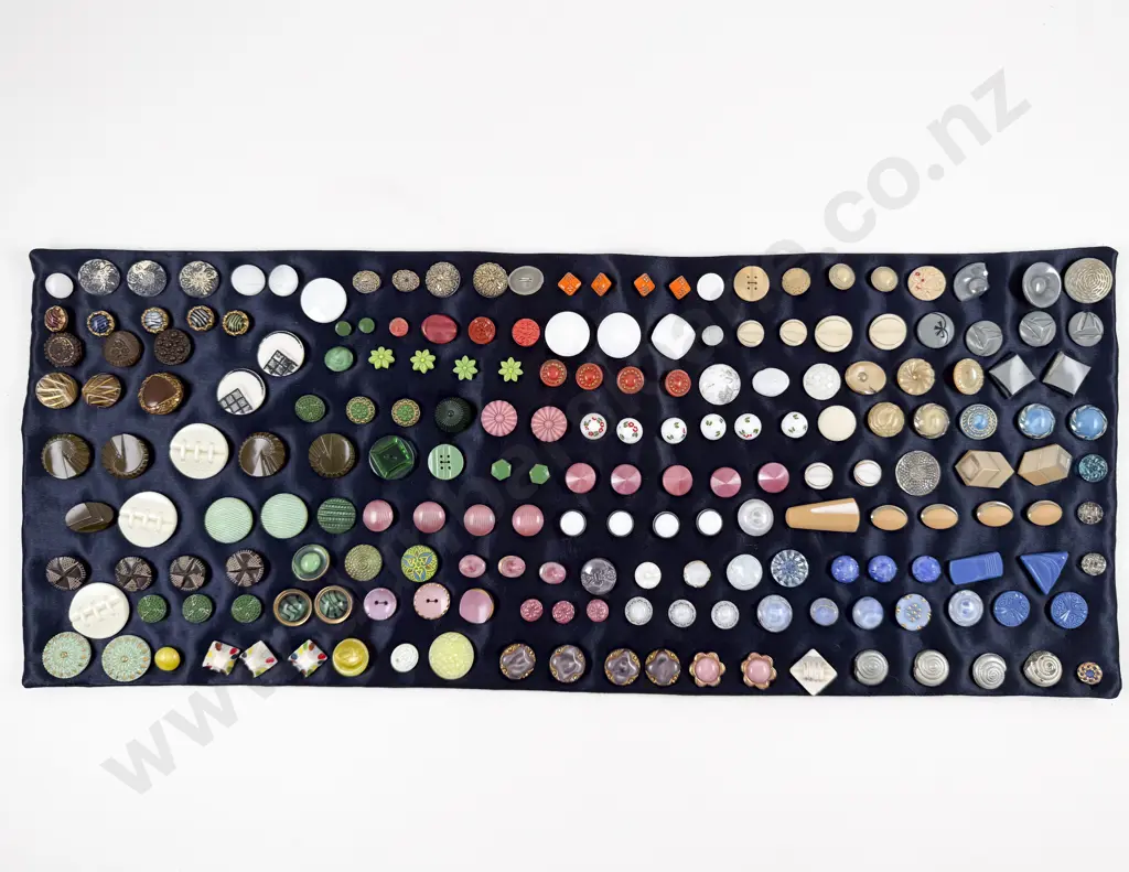 Collection Vintage Glass Buttons approximate 200 Image 1++