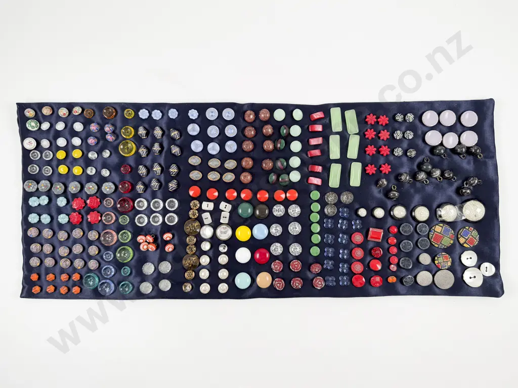 Collection Vintage Glass Buttons approximate 296 Image 1++