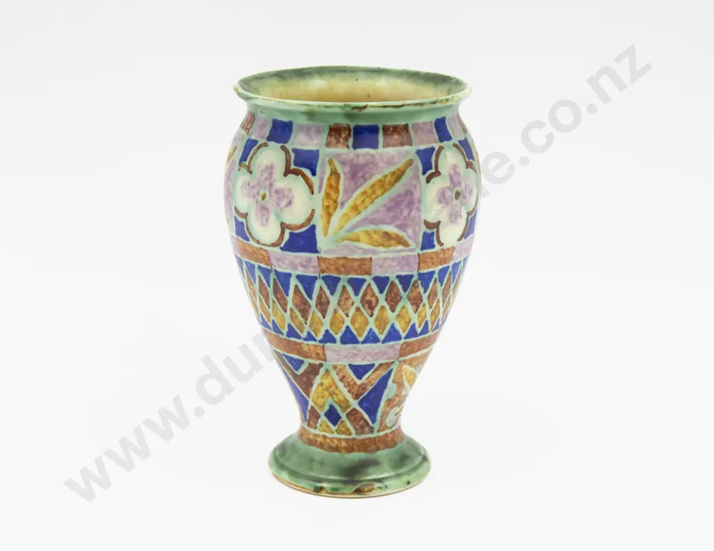 Crown Devon Fieldings Vase 16cm H Image 1++