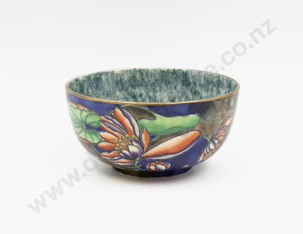 Coronaware Hand-Painted "Water Lily" Pattern Bowl 16cm Dia Image 1++