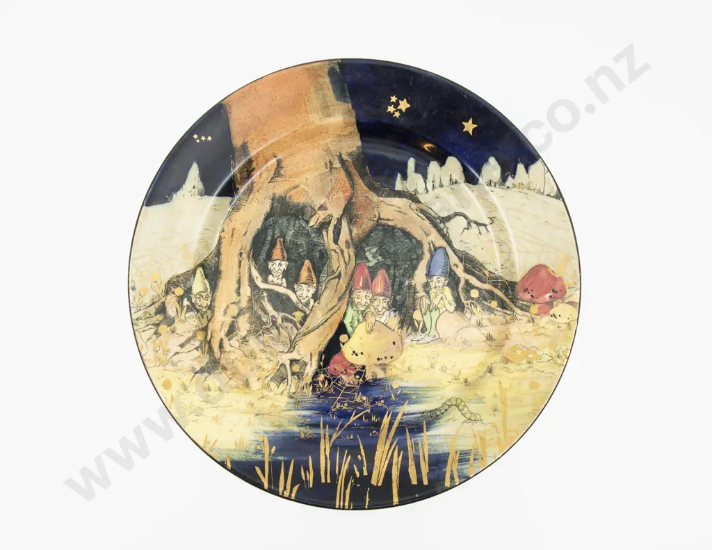 Royal Doulton "Pixie" Series Head Rack Plate 26cm Dia Image 1++