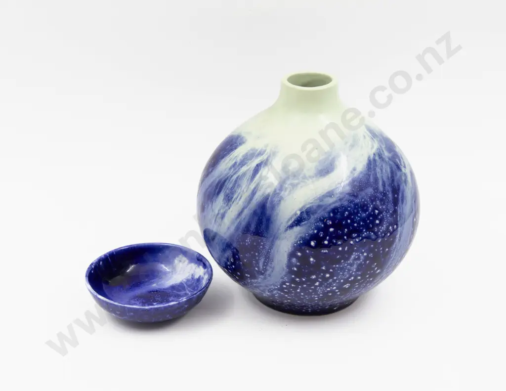 Royal Doulton Flambe Blue Sung Dish & Bulbous Vase Image 1++