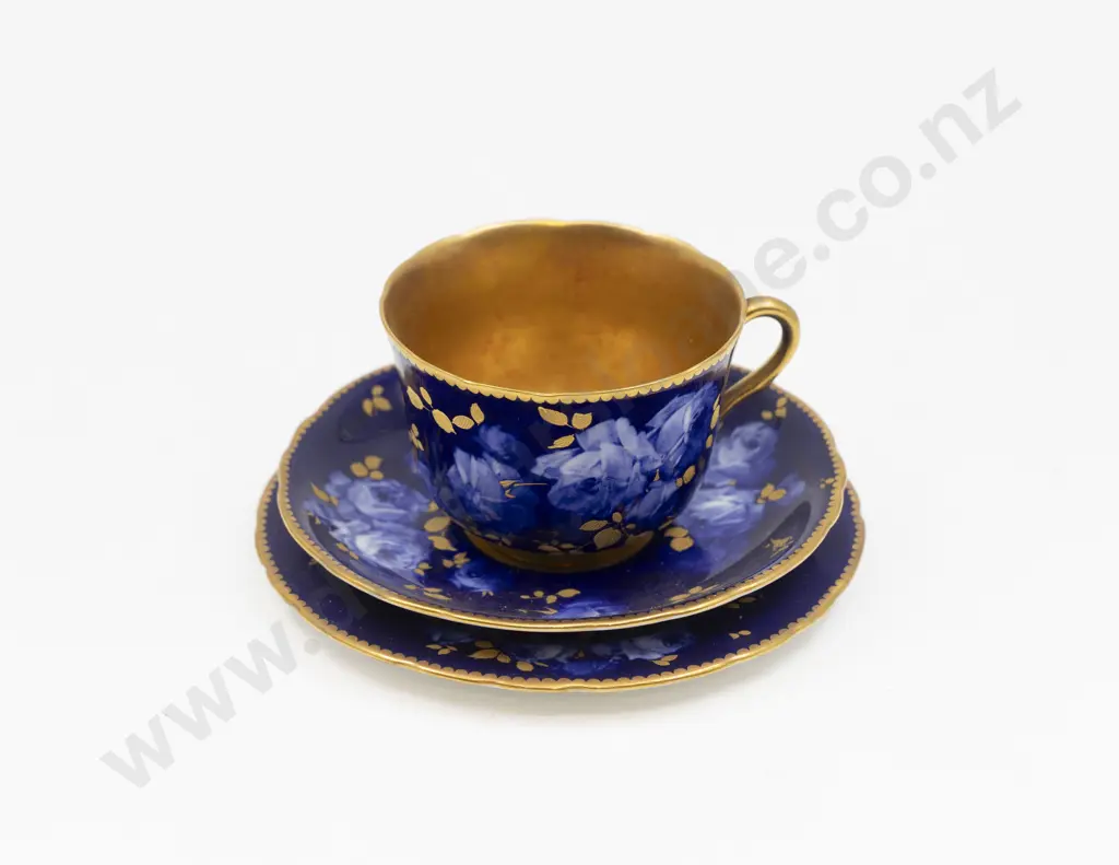 Royal Doulton Blue & White Rose Painted Teacup Saucer Plate Signed P. Curnick Image 1++