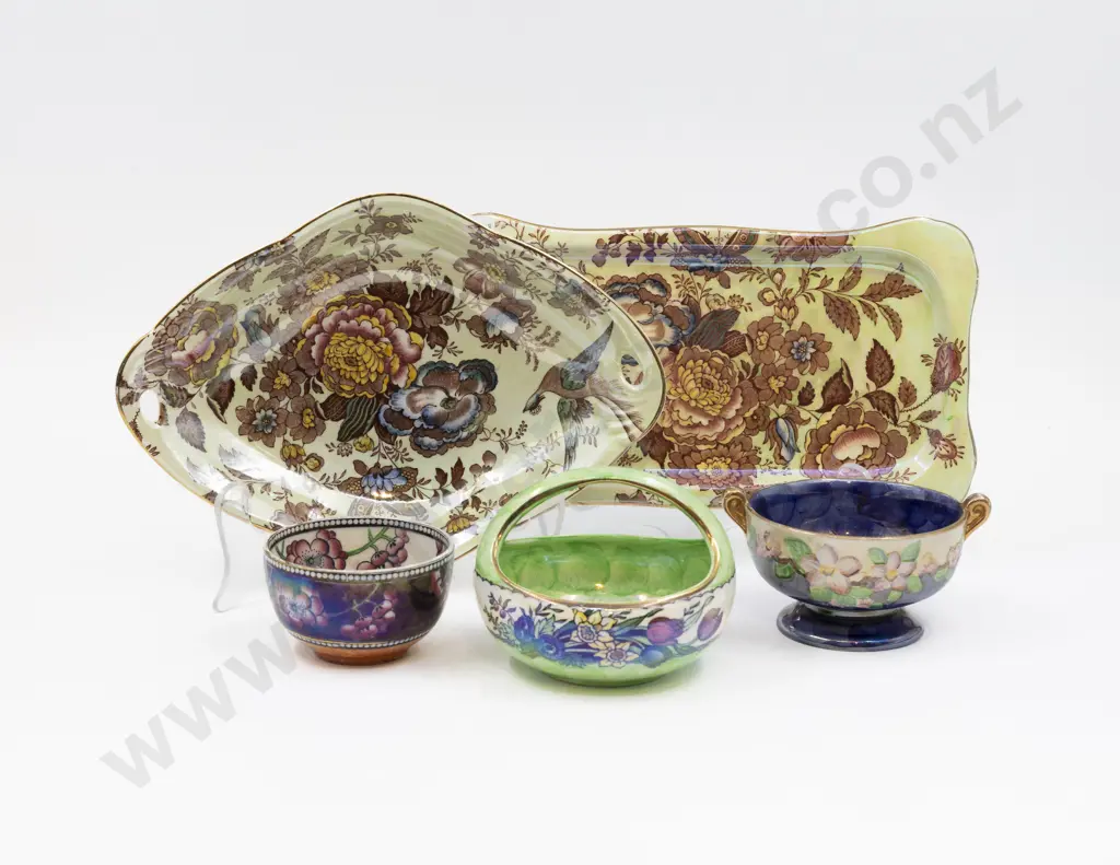 Maling Lustre Sandwich Tray & Four Various Dishes Image 1++