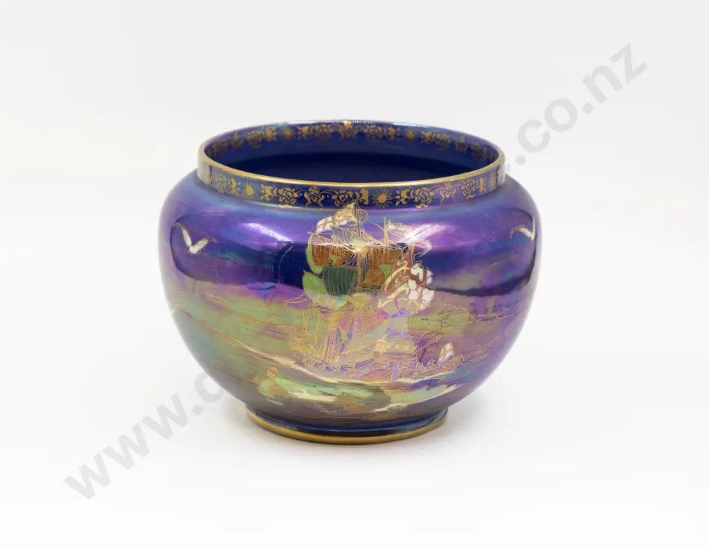Devon Lustrine Royal George Pattern Jardiniere 21cm Diameter Image 1++