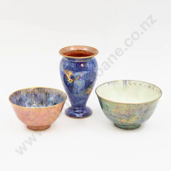 Wedgwood Lustre Vase & Two Small Bowls Tallest 11cm H