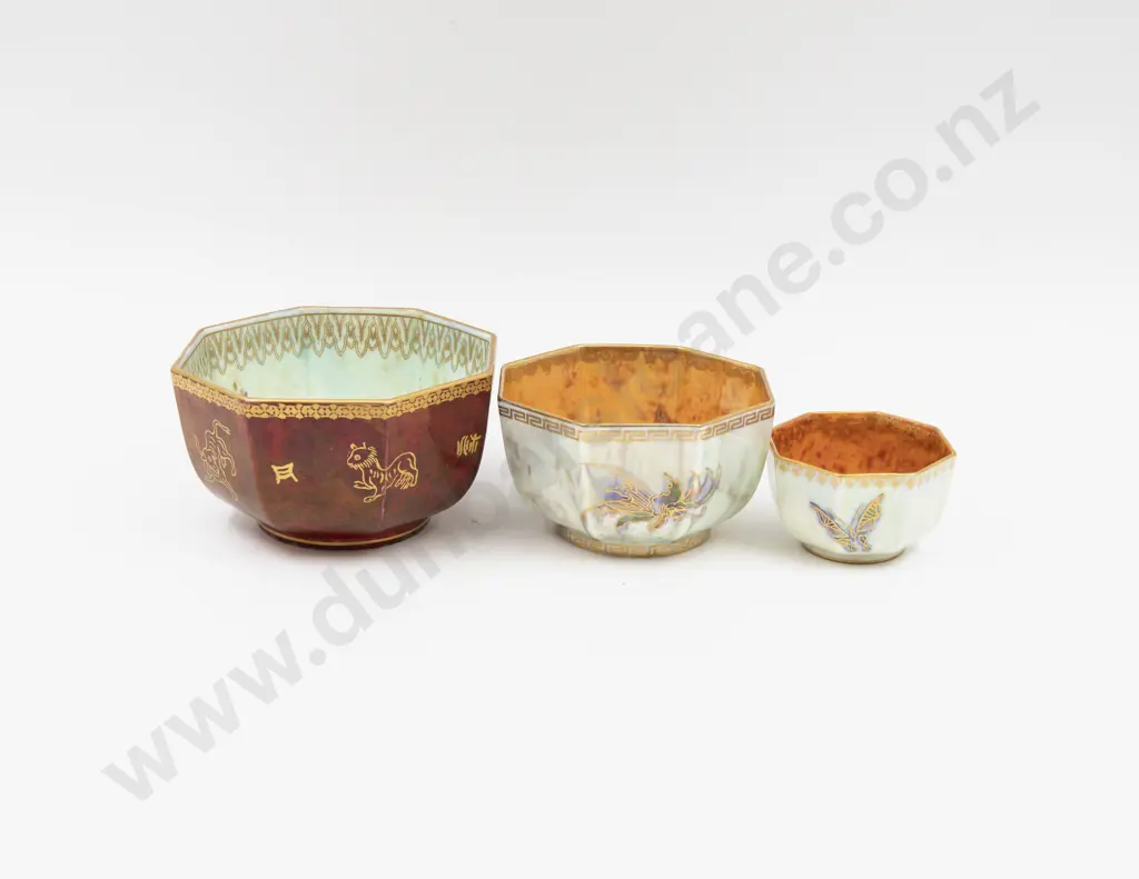 Three Graduated Wedgwood Lustre Octagonal Bowls Largest 11.5cm Dia Image 1++