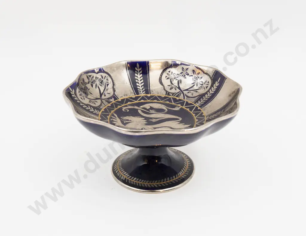 Grimwades Decagonal Griffin Decorated Lustre Tazza 8cm H x 15.5cm Dia Image 1++