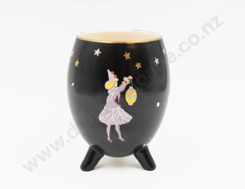 Ault Pottery Pierro Decorated Tripod Vase 15.5cm H Image 1++
