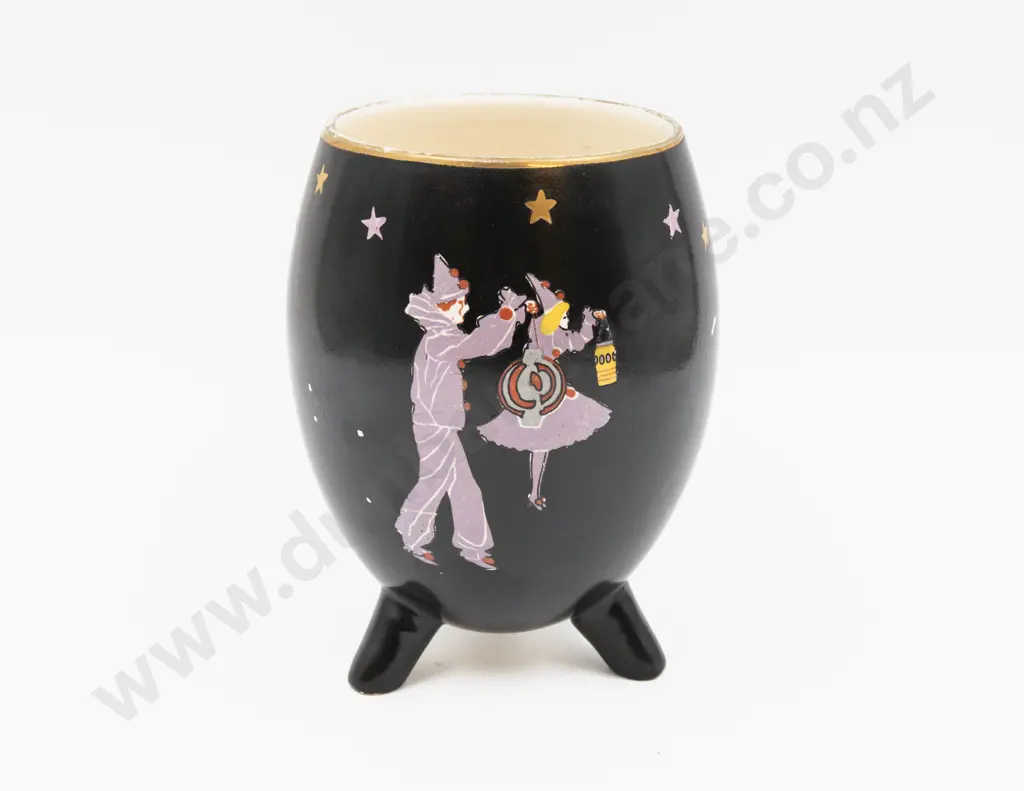 Ault Pottery Pierro Decorated Tripod Vase 15.5cm H Image 1++