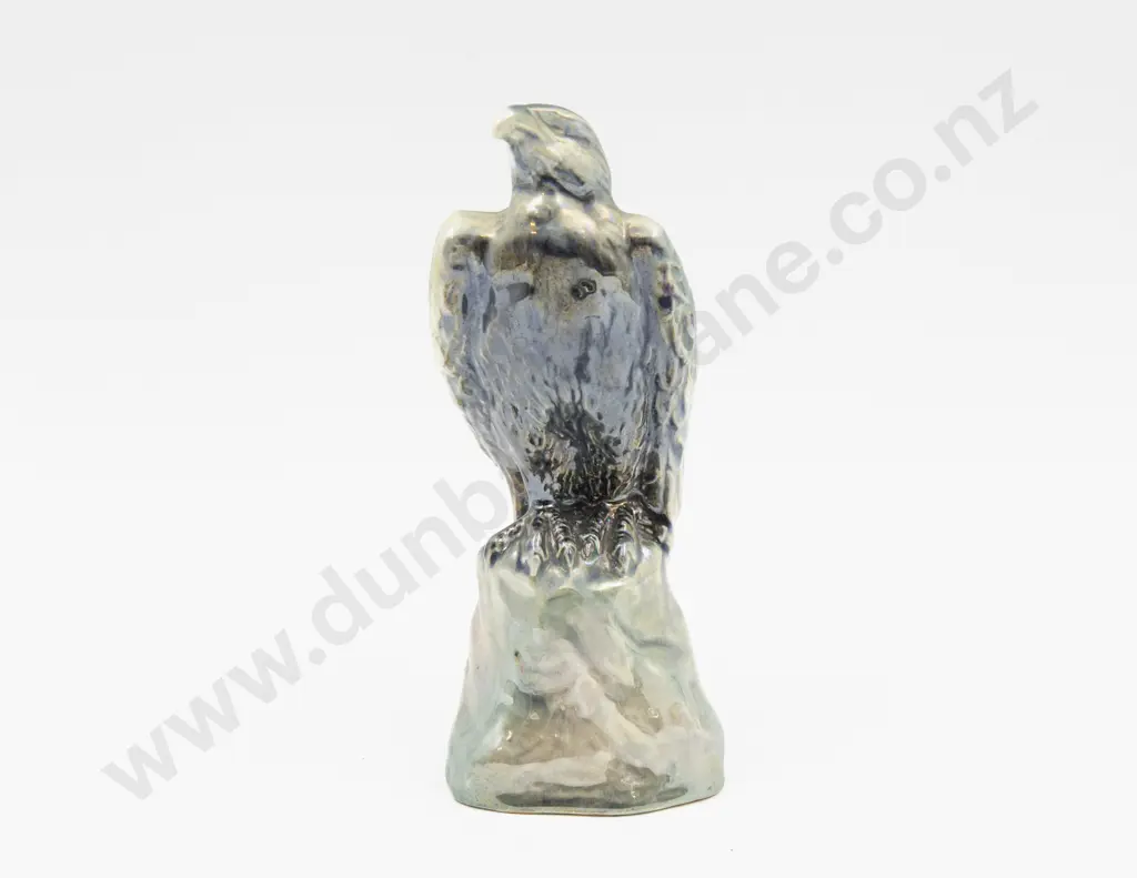 Shelley Lustre Eagle Ornament 18.5cm H Image 1++