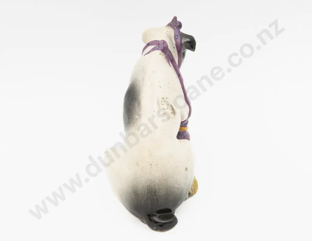 Bretby Bulldog Figure 22.5cm H Image 1++