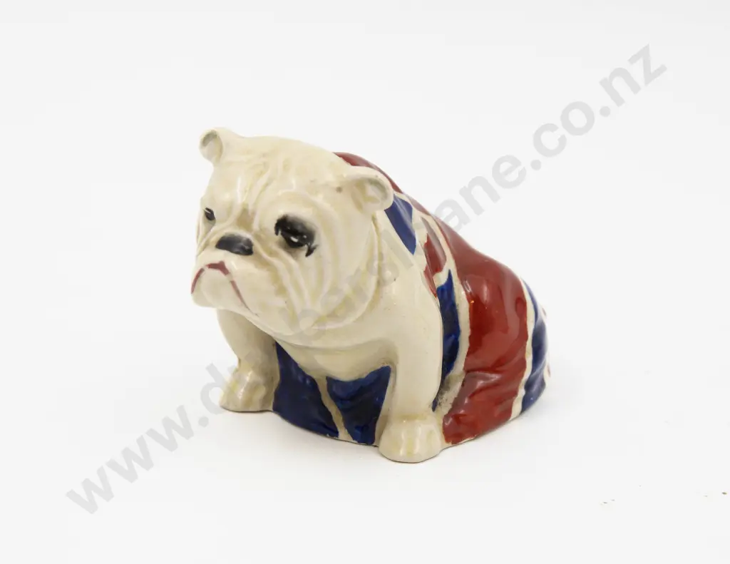 Royal Doulton Winston Churchill Bulldog with Union Jack 6cm H Image 1++