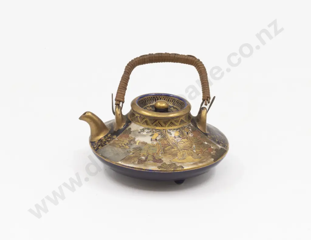 Japanese Satsuma Miniature Meiji Period Teapot Image 1++