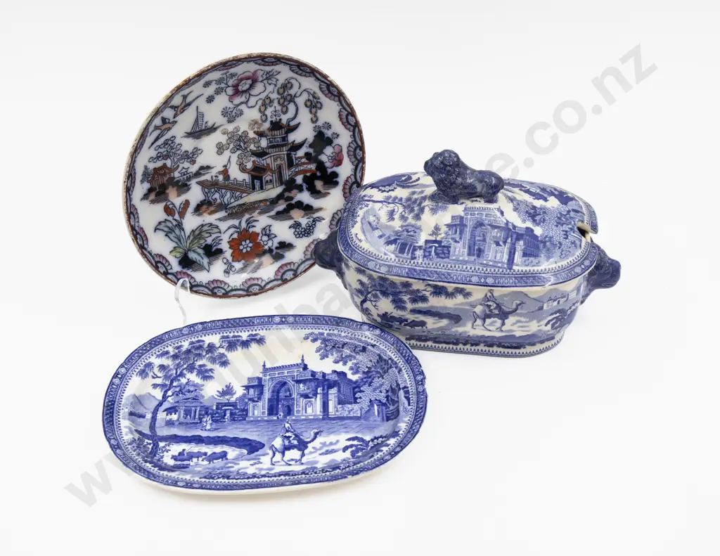 Early C19th J & J Rodgers B&W Printed Ware Camel Pattern Sauce Tureen on Ashet with odd Saucer Image 1++