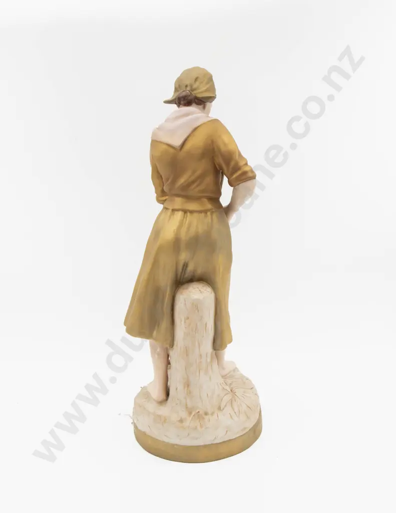 Royal Dux Farm Girl Figure Image 1++