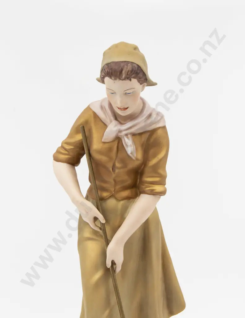 Royal Dux Farm Girl Figure Image 1++