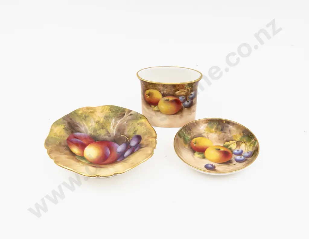 C1930's Royal Worcester Small Footed Dish Hand Painted With Fruits Signed H Ayrton 11.5cm Dia Image 1++