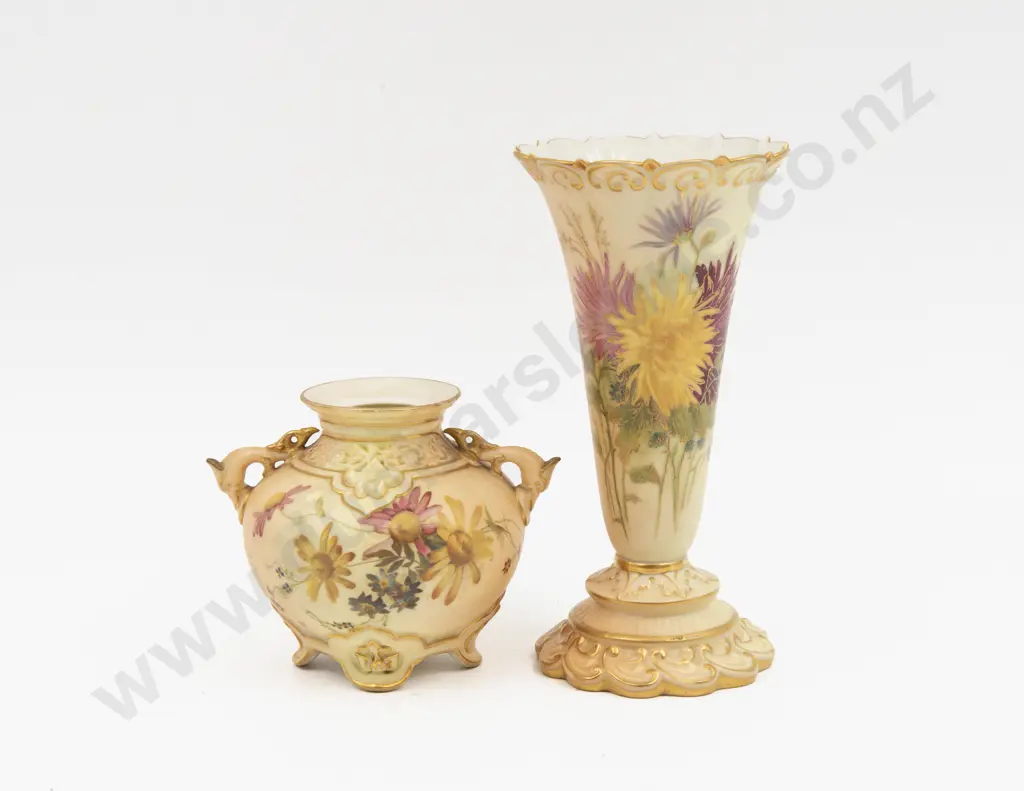 C1910 Royal Worcester Peach Ground Painted Floral Trump Vase and Posy Pot Image 1++