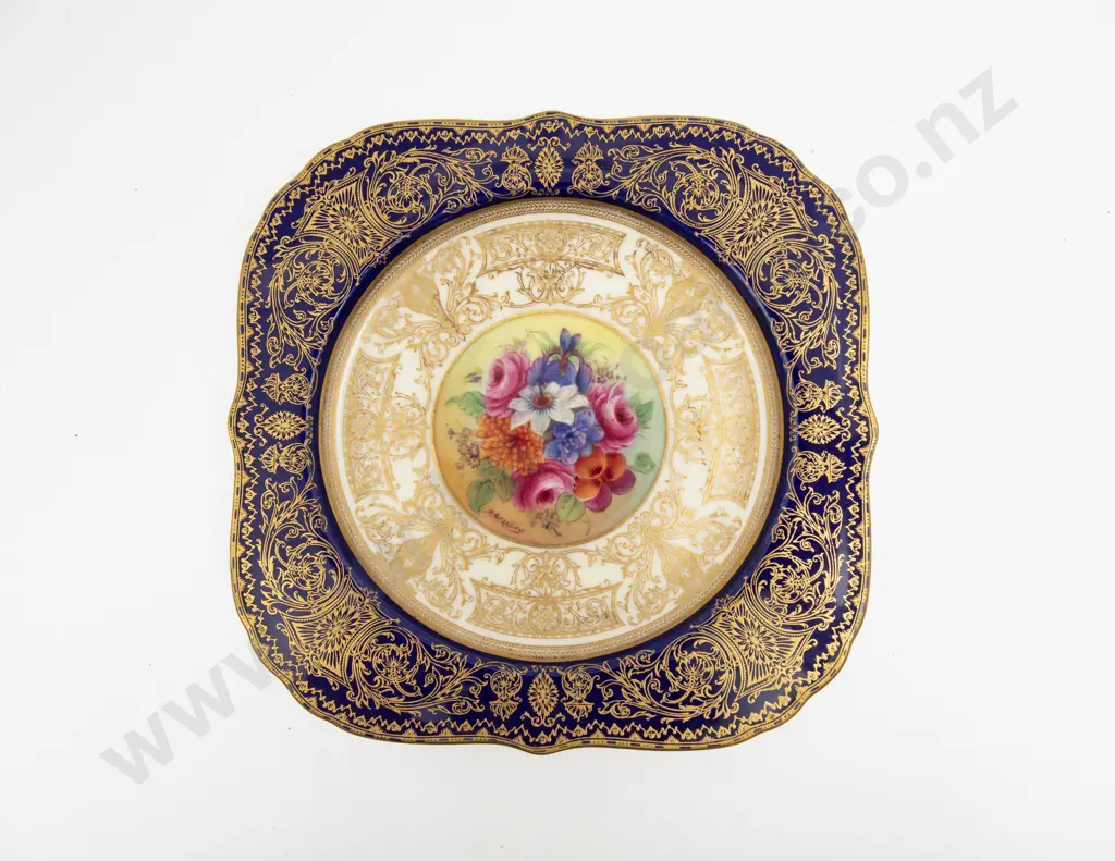 C1928 Royal Worcester Painted Florals Plate signed S Stanley Image 1++
