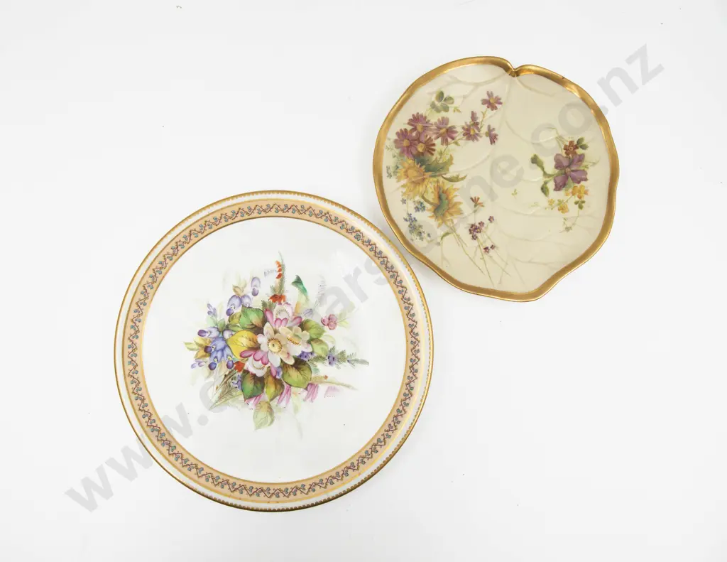 Two Late C19th Royal Worcester Dessert & Serving Plates Hand Painted with Florals 23cm Dia & 18.5cm Dia Image 1++