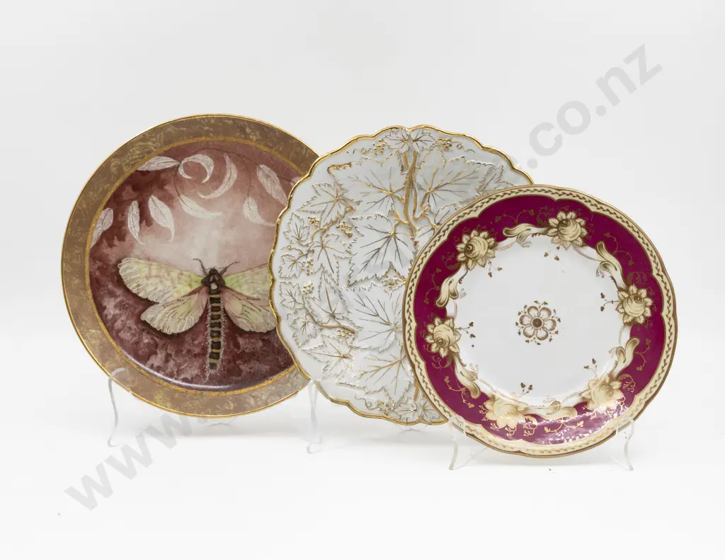 Three Unidentified Fancy Wall Plates 25cm Dia 26cm Dia 22cm Dia Image 1++