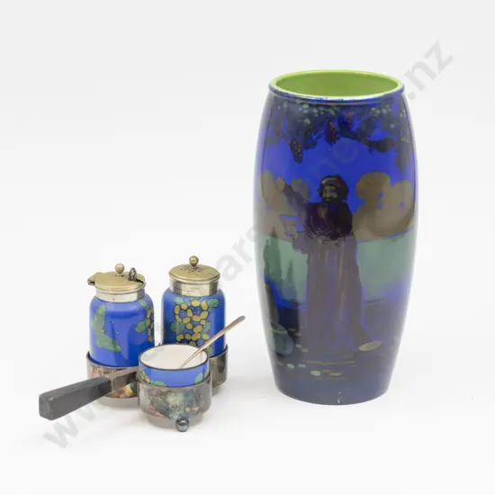 RD Pattern D4524 Arabian Series Vase Together with Condiment Set 19.5cm H