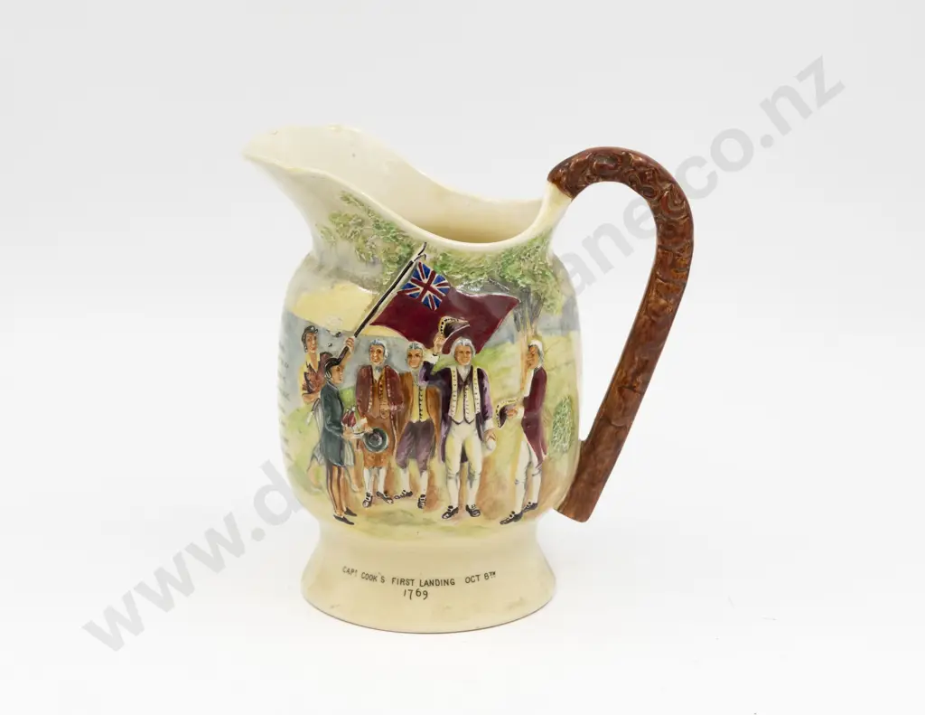 Crown Devon "Cook" Musical Jug Image 1++