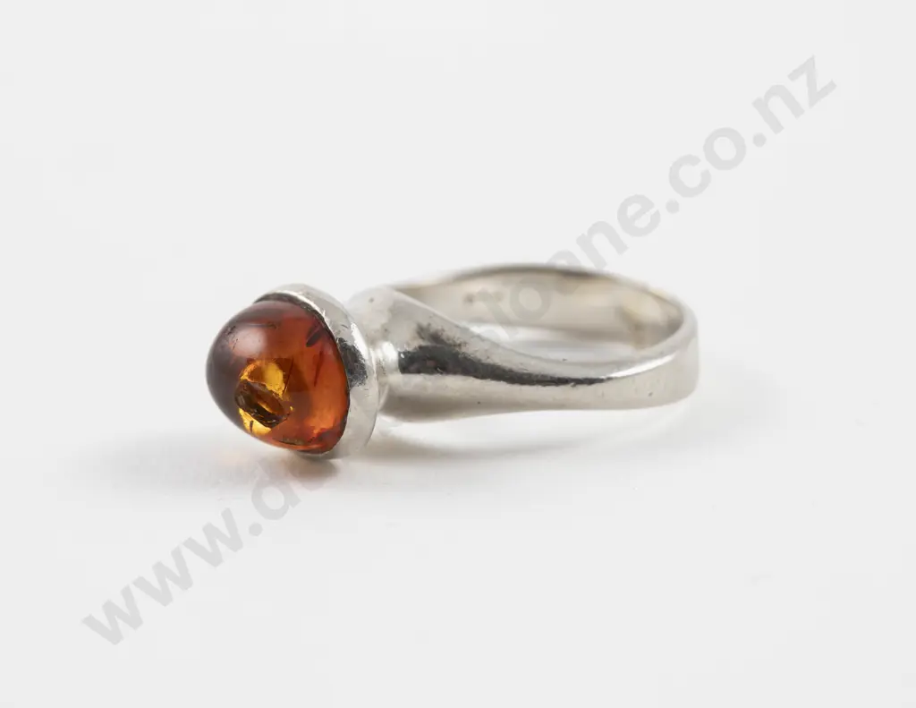 S/S Single Stone Amber Ring Image 1++