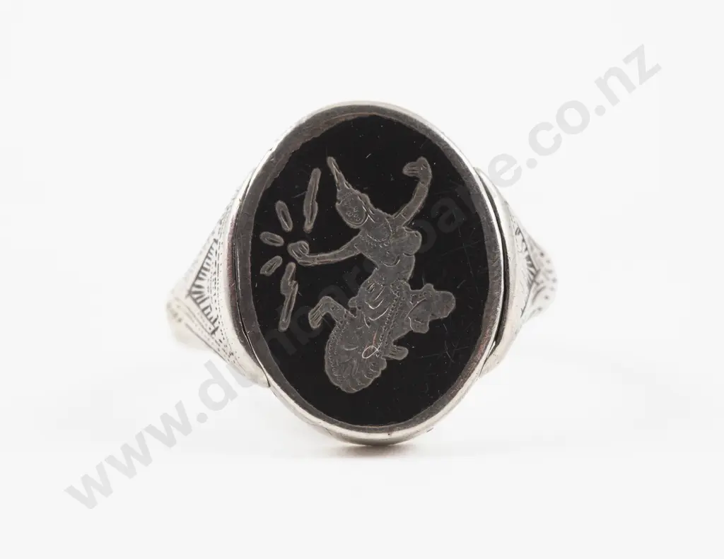 Thai Silver Signet Ring Image 1++