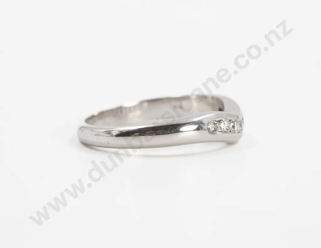 18ct White Gold Seven Stone Diamond Curve Band Image 1++