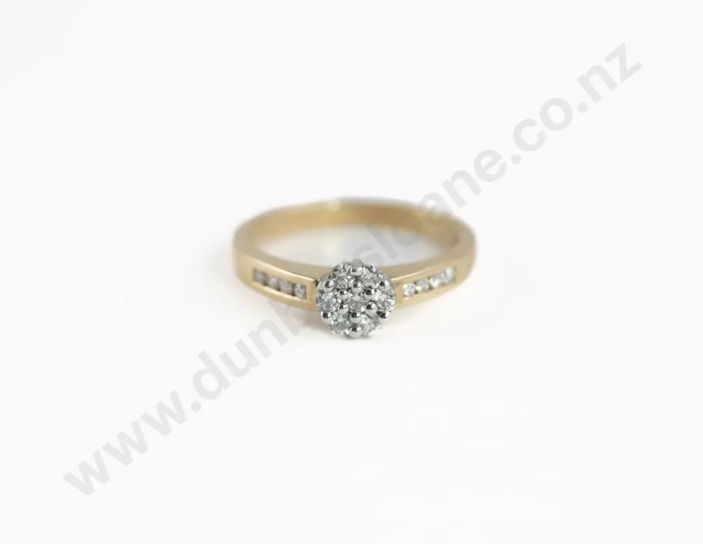 9ct Seven Stone Floret Cluster Ring Image 1++