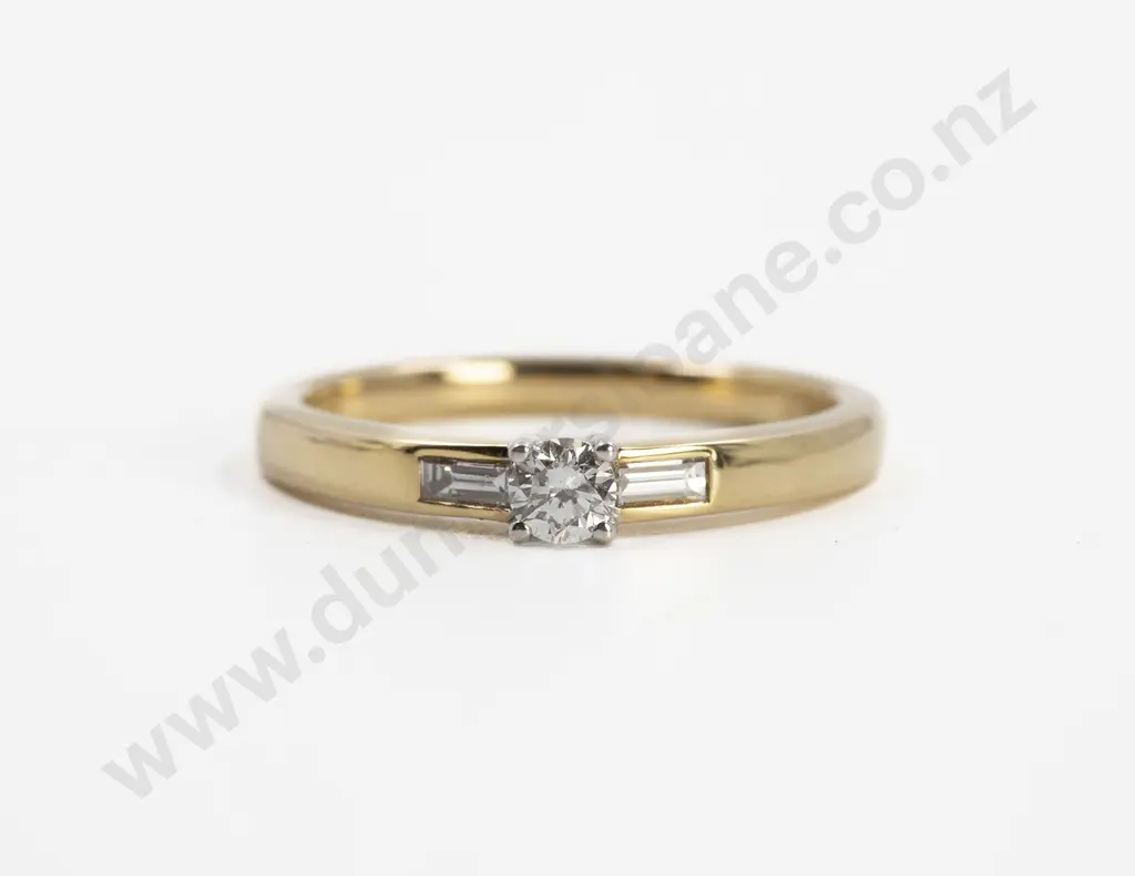 18ct Solitaire Diamond Ring Image 1++