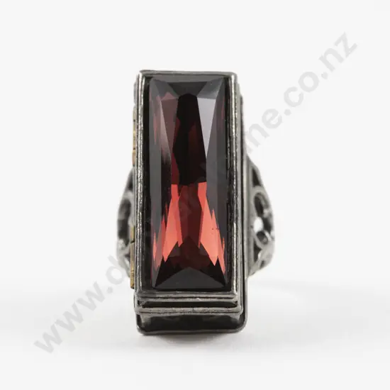 Alchemy Carta Single Swarovski Crystal 'Pope Alexander's Poison Casket' Ring