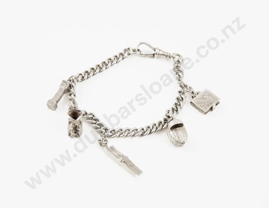 S/S Curb Link Charm Bracelet Image 1++