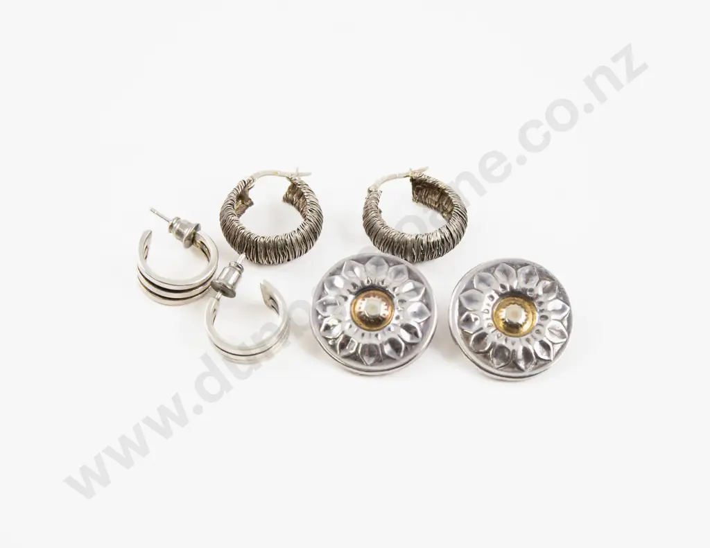 Two Pairs of S/S Half Hoop Earrings Image 1++